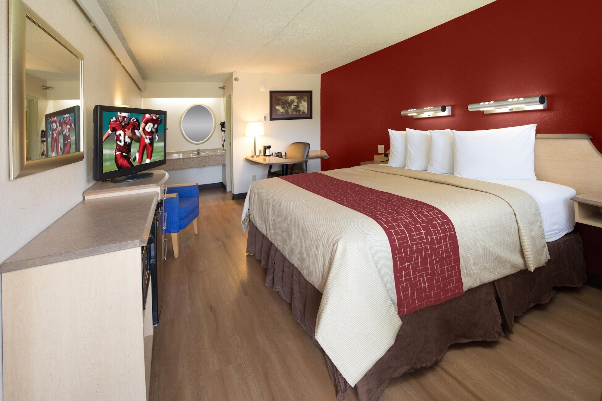 Red Roof Inn Cincinnati Northeast - Blue Ash Extérieur photo