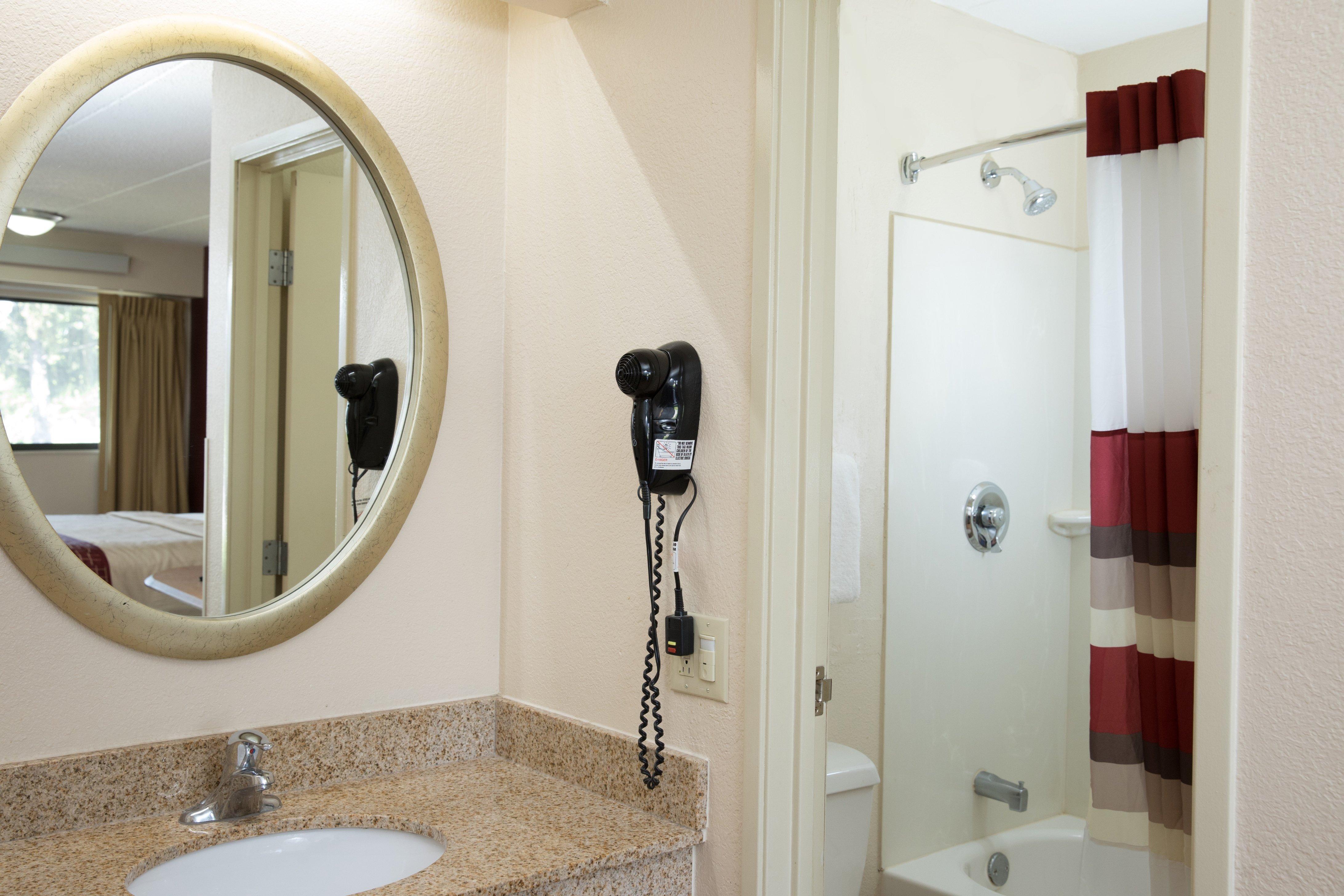 Red Roof Inn Cincinnati Northeast - Blue Ash Extérieur photo
