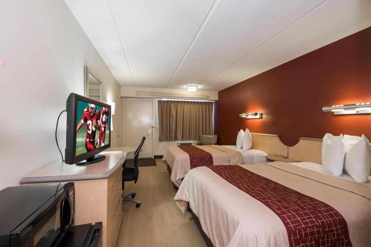 Red Roof Inn Cincinnati Northeast - Blue Ash Extérieur photo