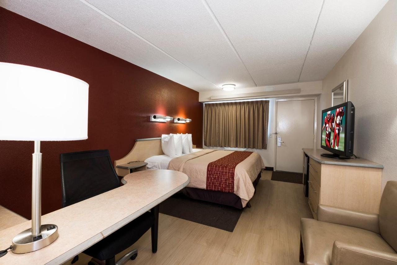 Red Roof Inn Cincinnati Northeast - Blue Ash Extérieur photo