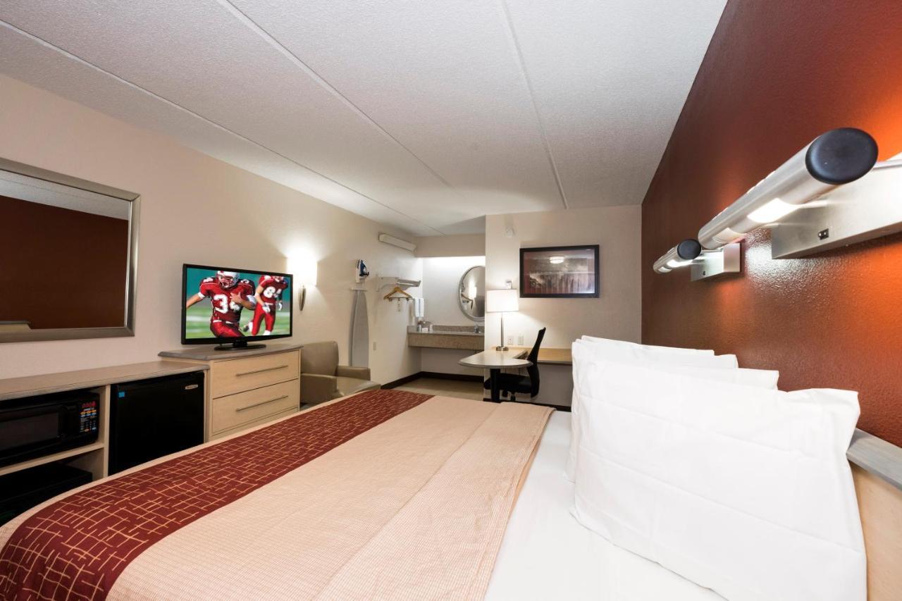 Red Roof Inn Cincinnati Northeast - Blue Ash Extérieur photo
