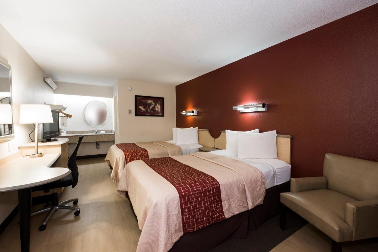 Red Roof Inn Cincinnati Northeast - Blue Ash Extérieur photo