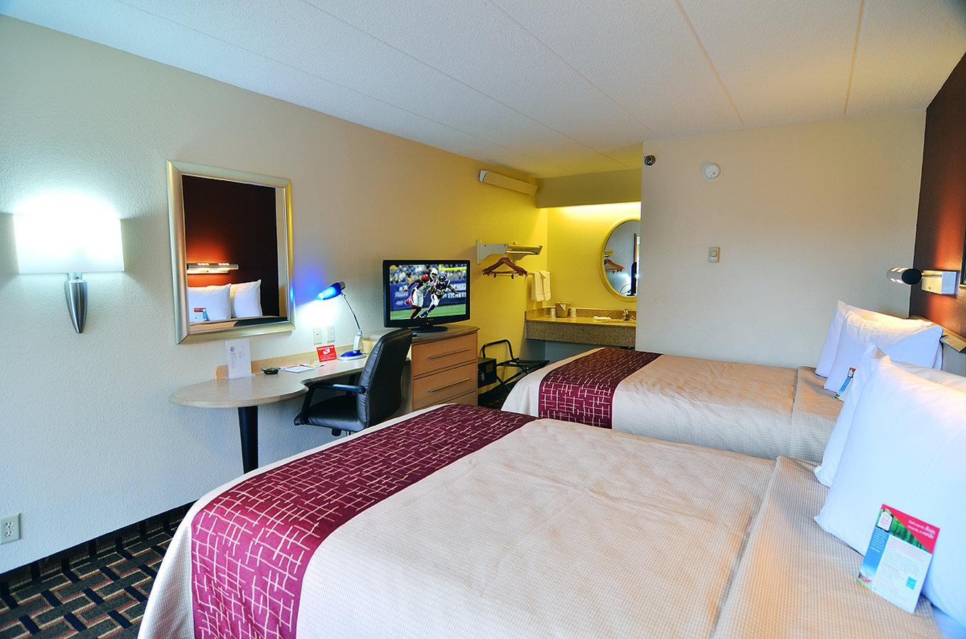 Red Roof Inn Cincinnati Northeast - Blue Ash Extérieur photo