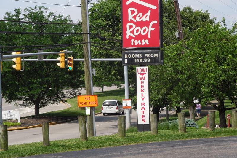 Red Roof Inn Cincinnati Northeast - Blue Ash Extérieur photo