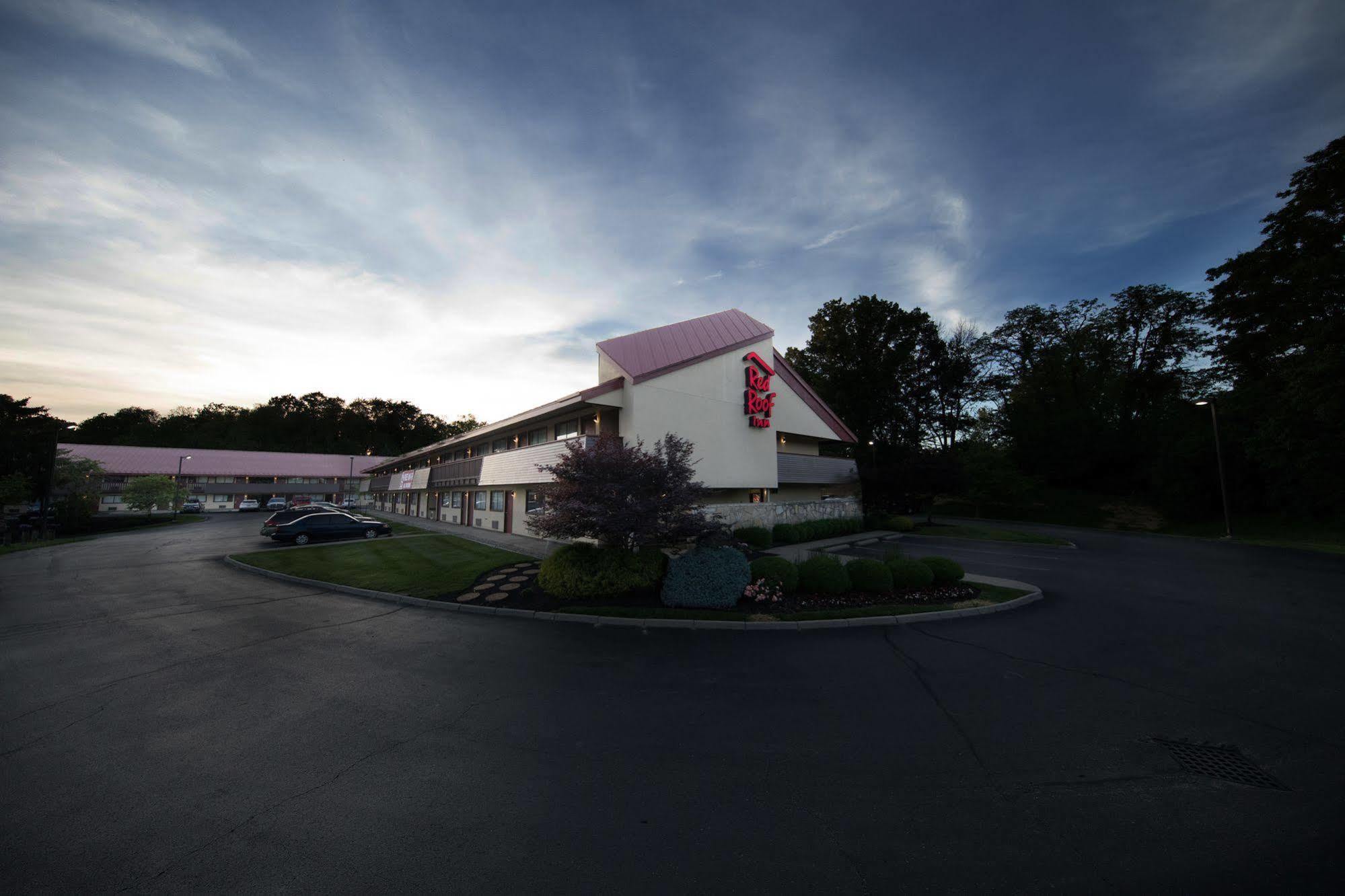 Red Roof Inn Cincinnati Northeast - Blue Ash Extérieur photo