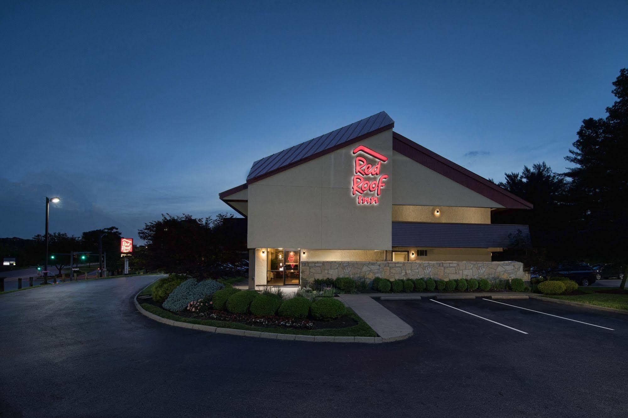 Red Roof Inn Cincinnati Northeast - Blue Ash Extérieur photo