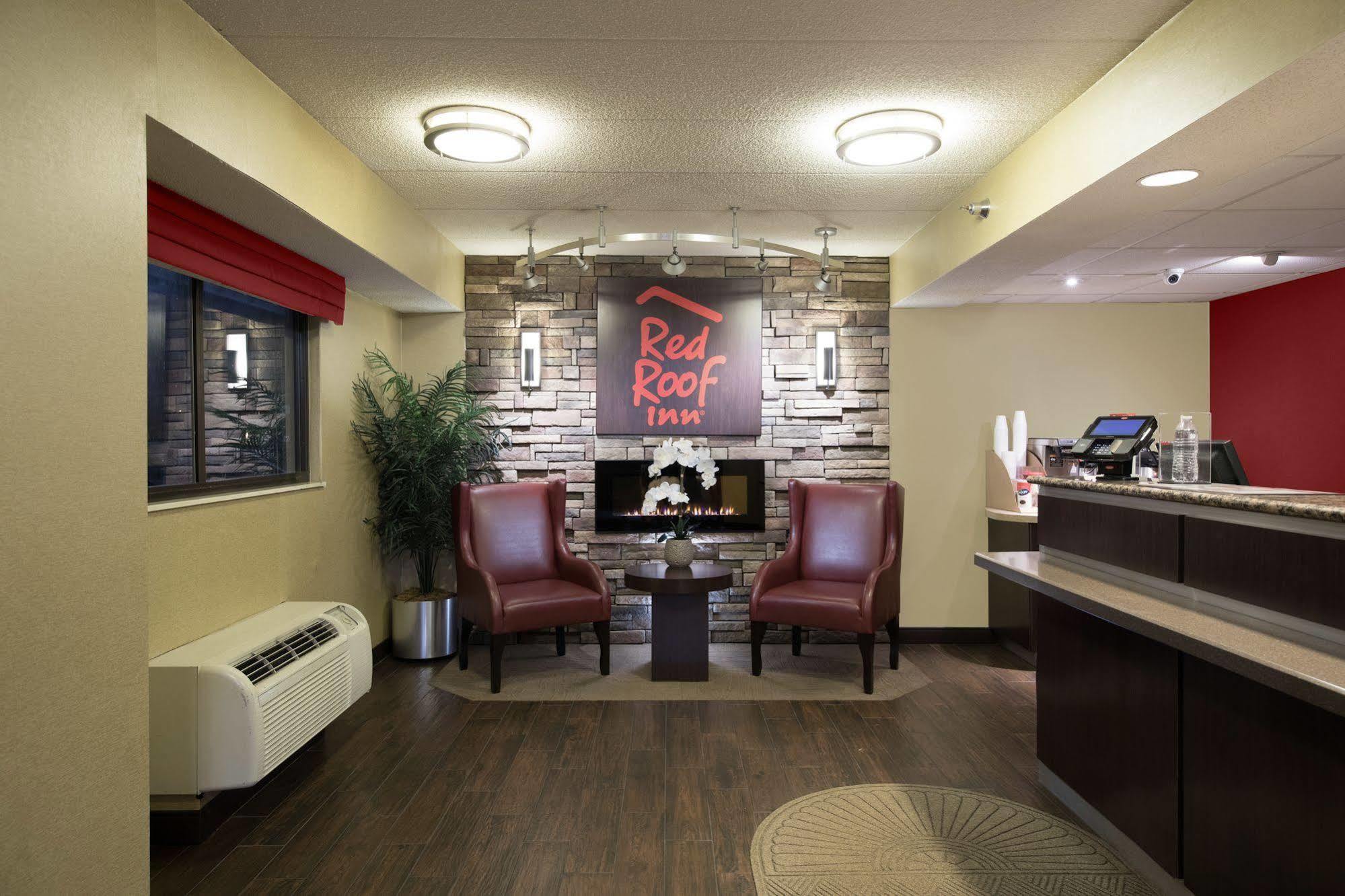 Red Roof Inn Cincinnati Northeast - Blue Ash Extérieur photo